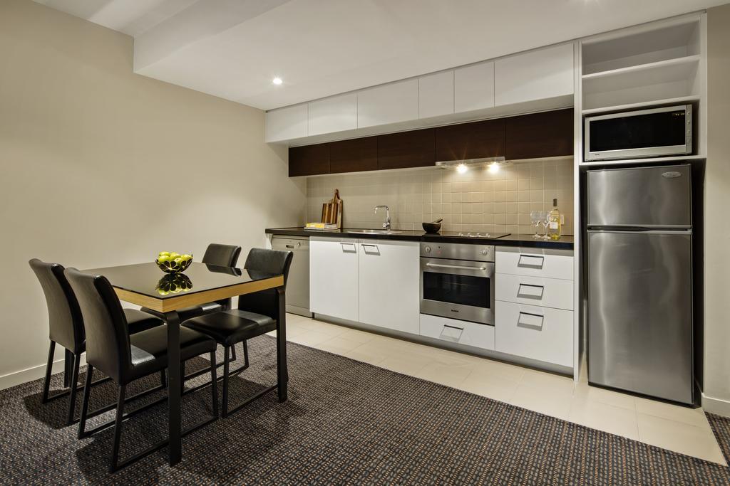 Quest Docklands Aparthotel Melbourne Exterior foto
